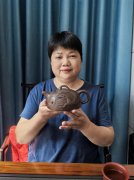 《 中国著名紫砂壶收藏家卢坤女士第一次对外展示珍贵